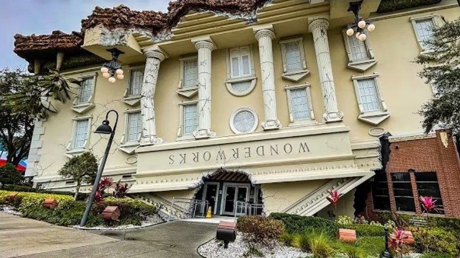 WonderWorks Orlando Entrance